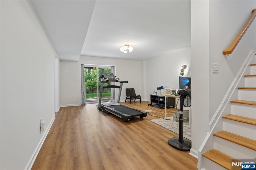 79 Lakeview Drive