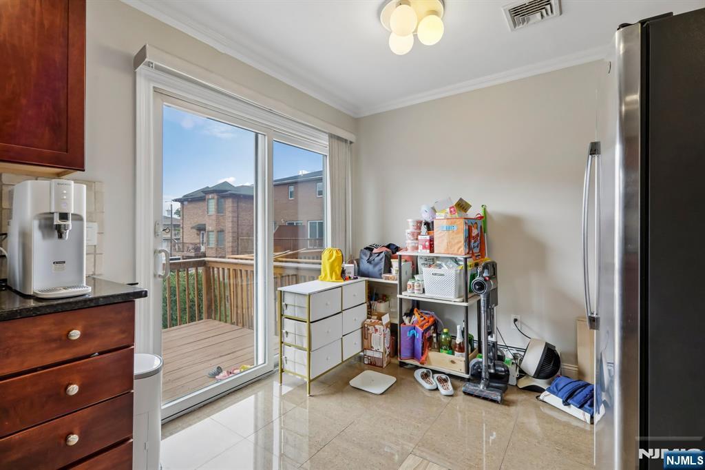 469A 1st Street A