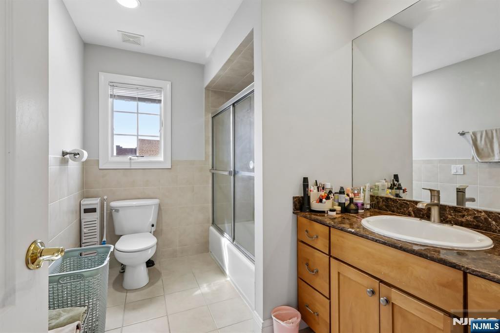 469A 1st Street A