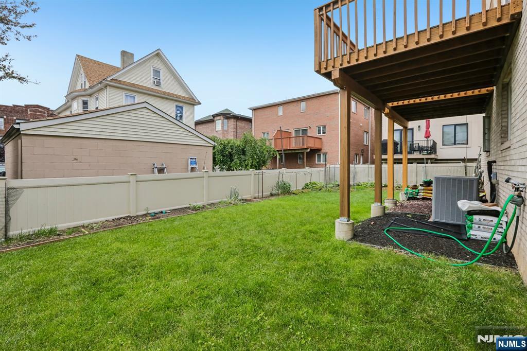 469A 1st Street A