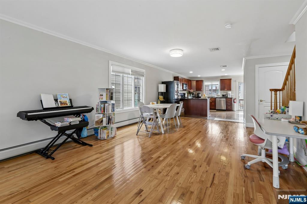 469A 1st Street A