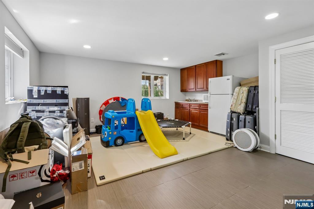 469A 1st Street A