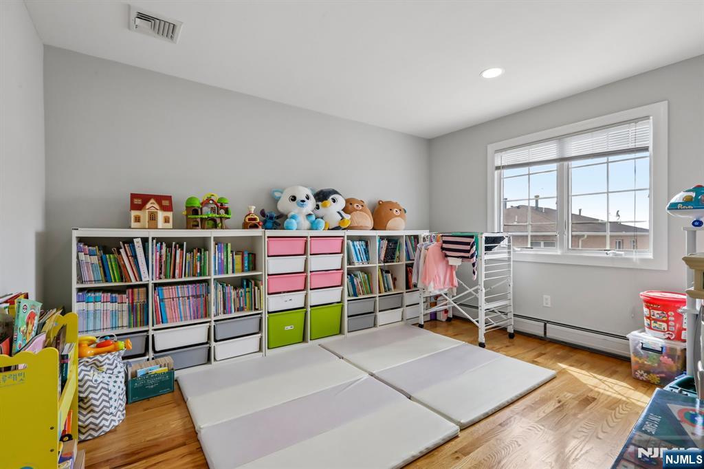 469A 1st Street A