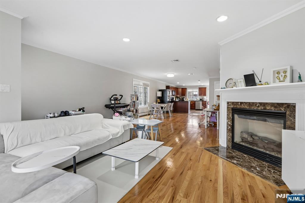469A 1st Street A