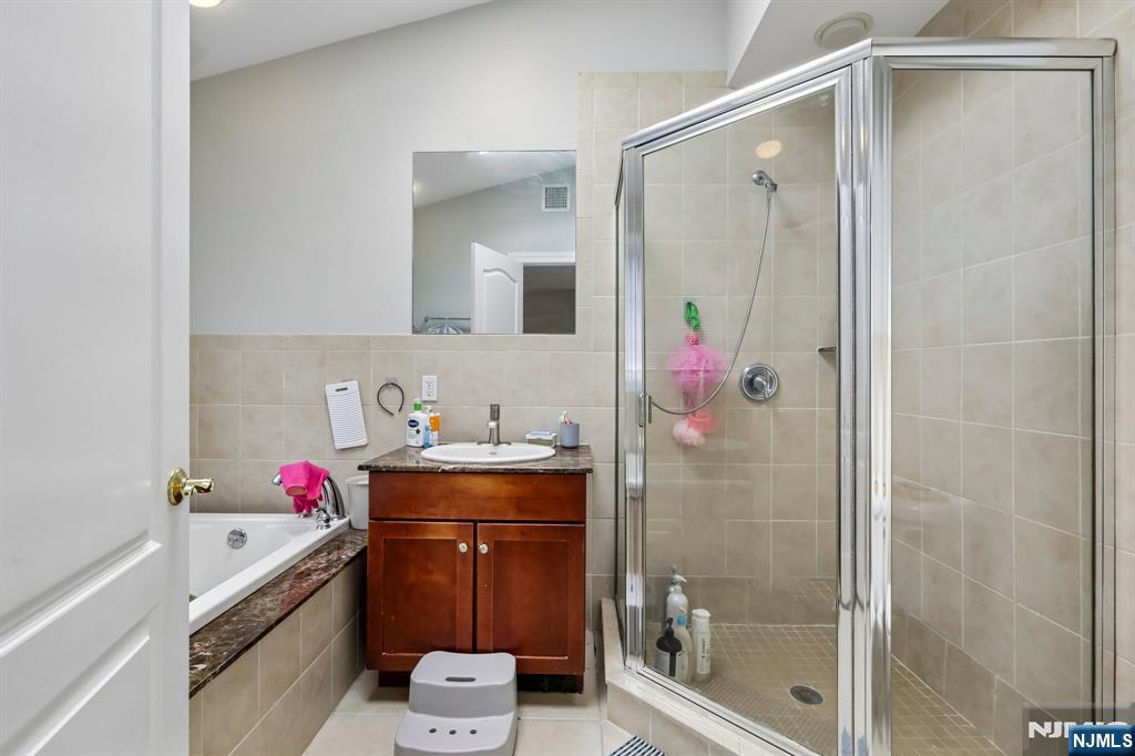 469A 1st Street A