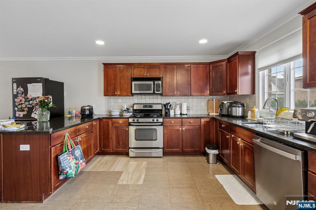 469A 1st Street A