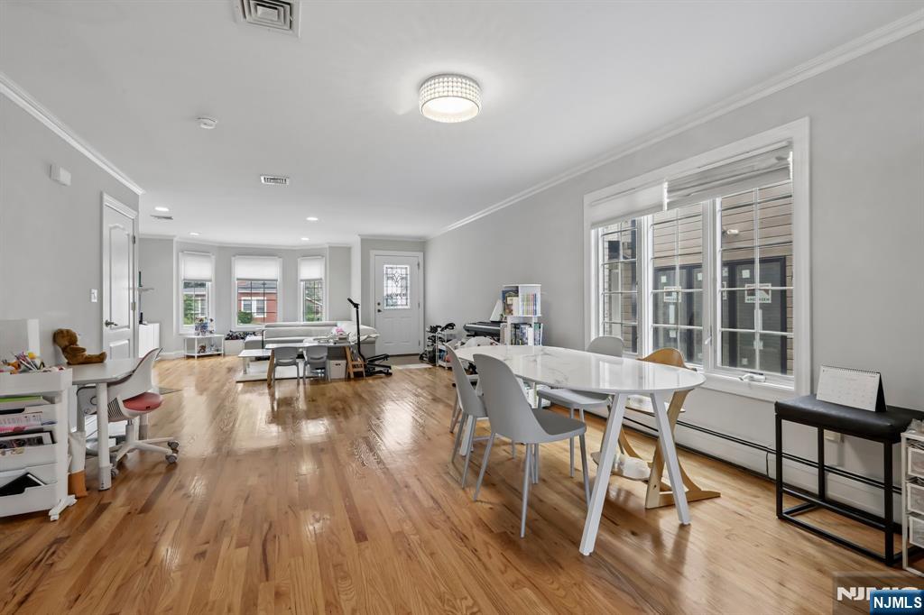 469A 1st Street A