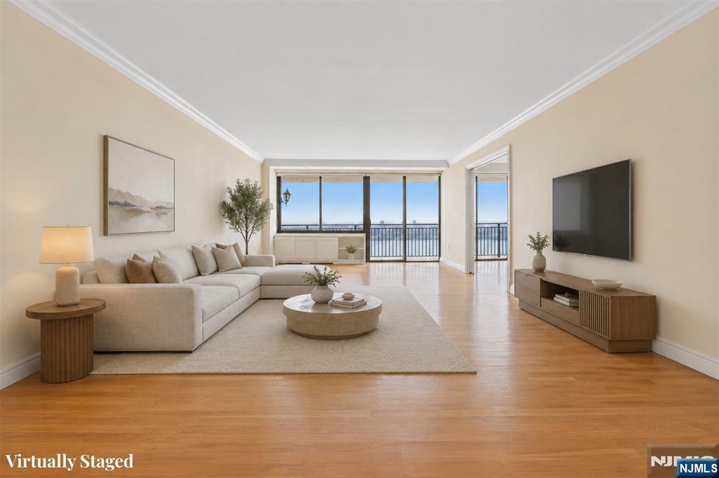 1500 Palisade Avenue 18C