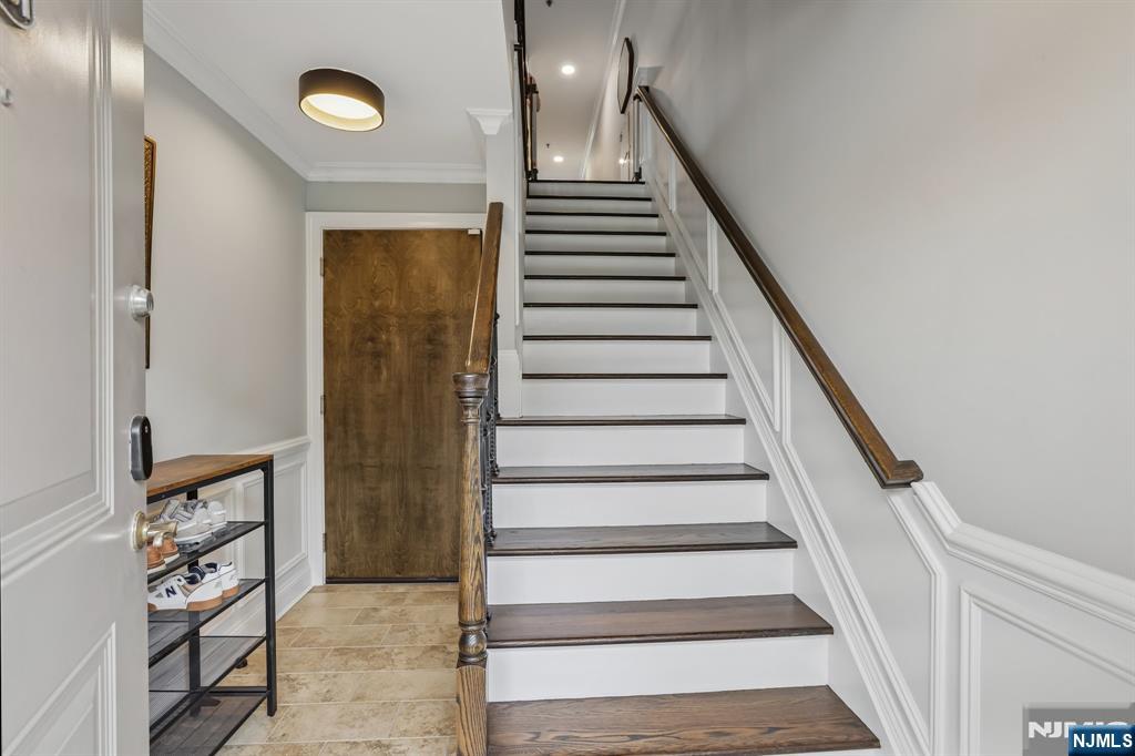 200 Laird Avenue 201