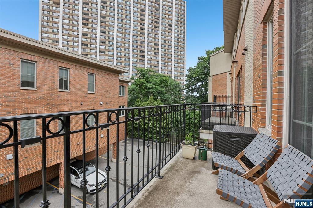 200 Laird Avenue 201