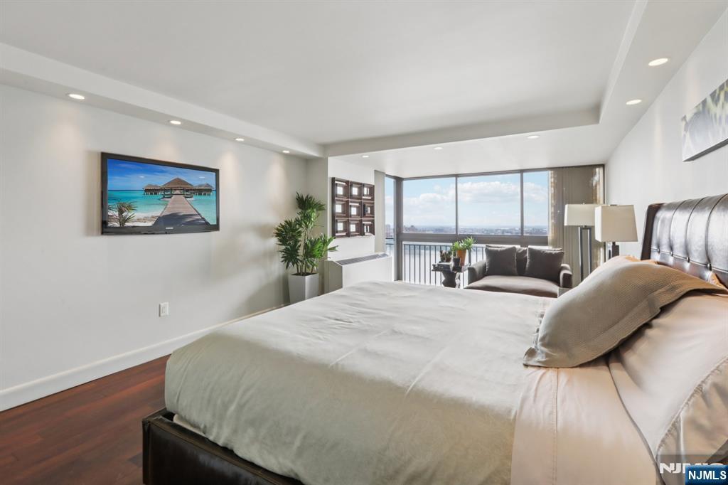 1500 Palisade Avenue 27C
