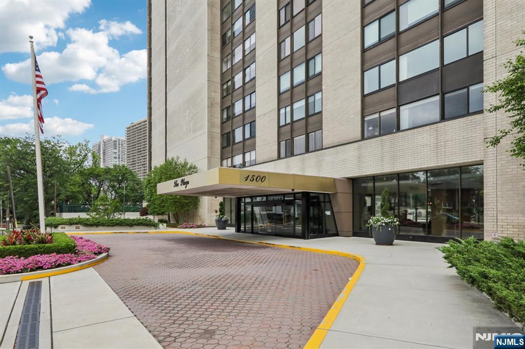 1500 Palisade Avenue 27C
