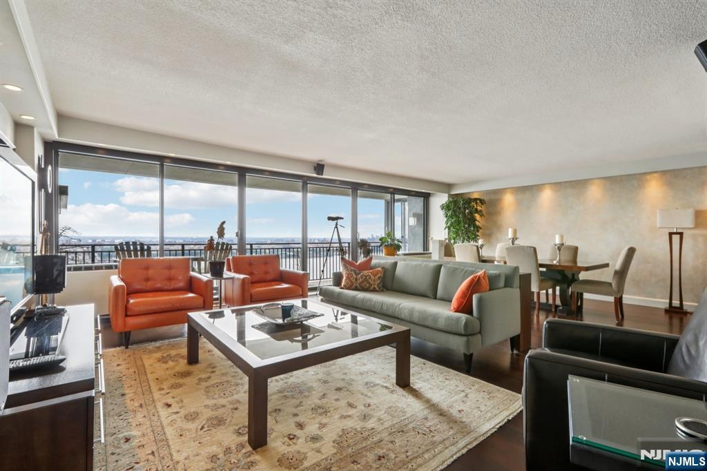 1500 Palisade Avenue 27C