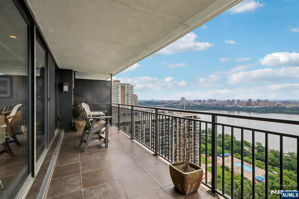 1500 Palisade Avenue 27C
