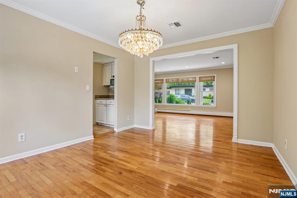 39 Maple Avenue