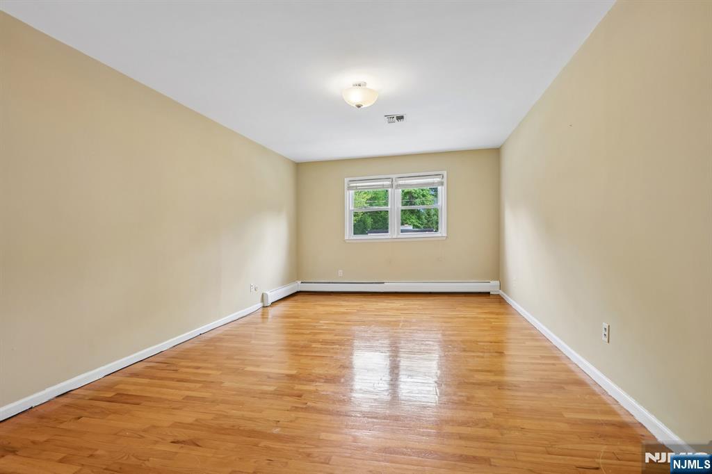 39 Maple Avenue