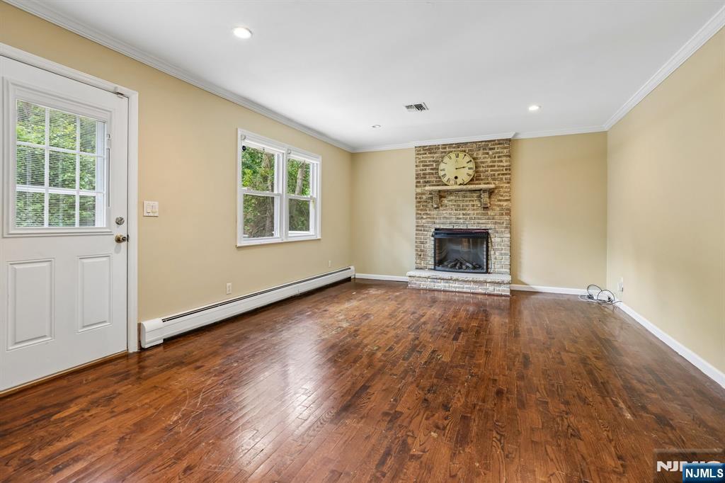 39 Maple Avenue