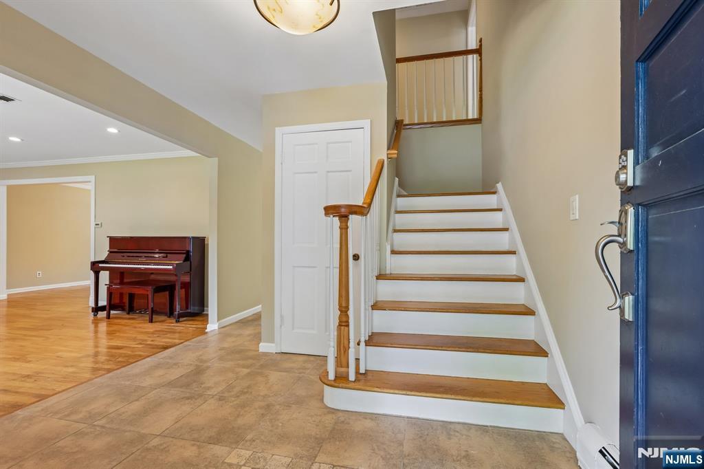 39 Maple Avenue