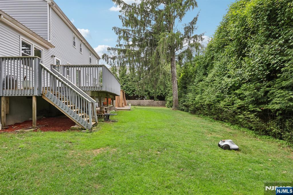 39 Maple Avenue