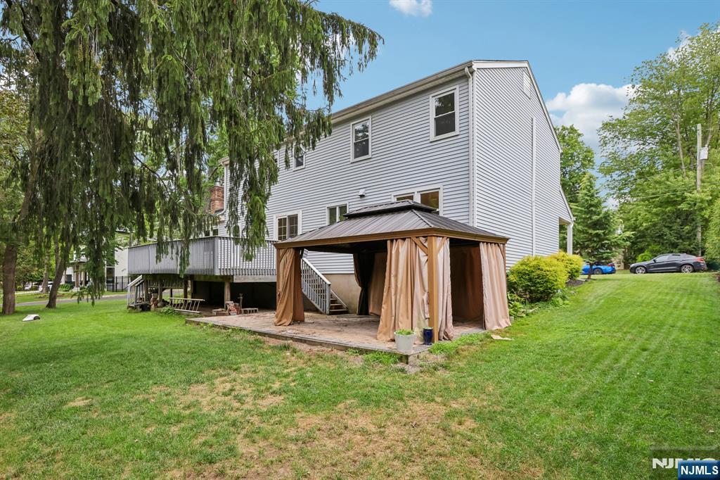 39 Maple Avenue