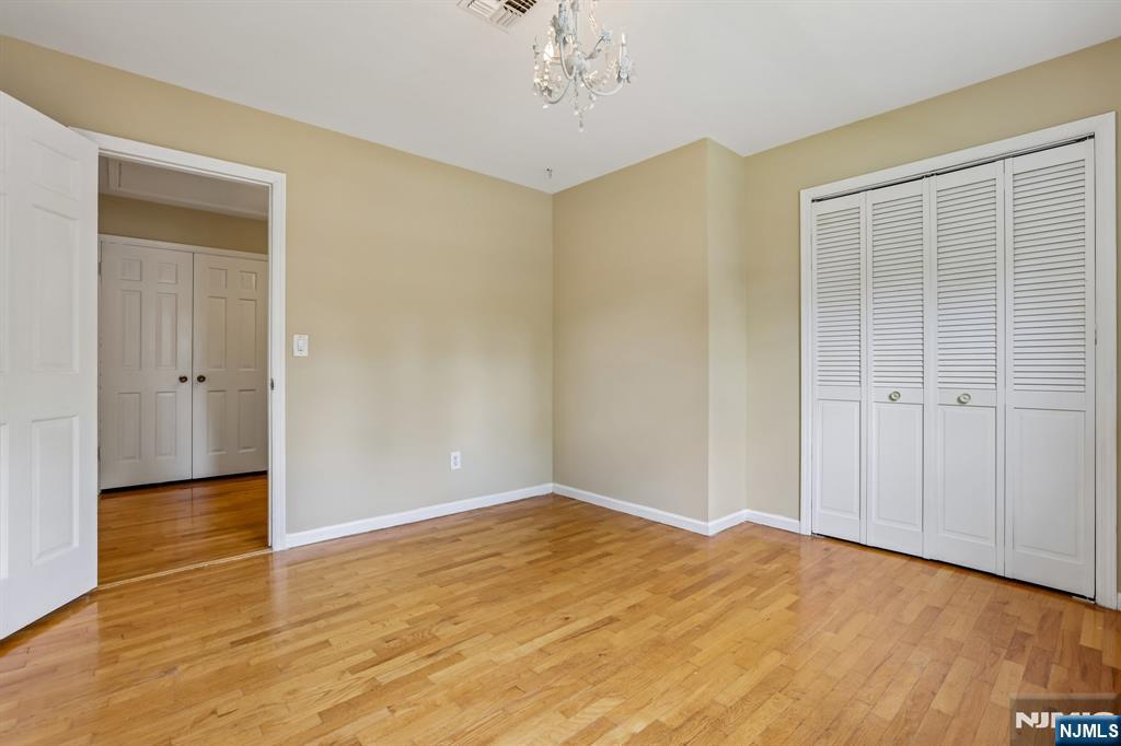 39 Maple Avenue