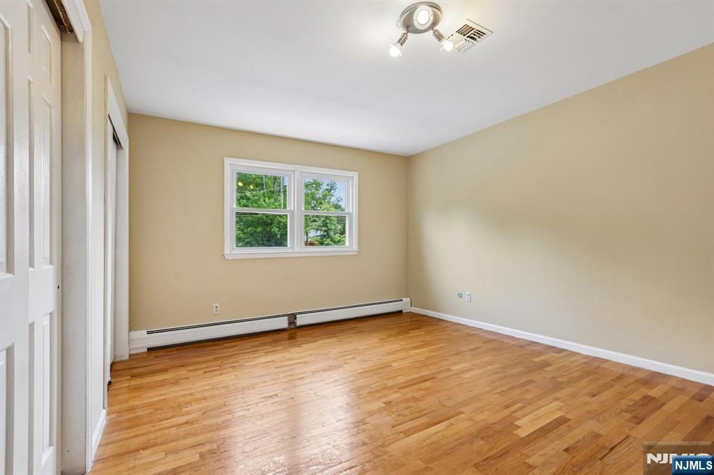 39 Maple Avenue