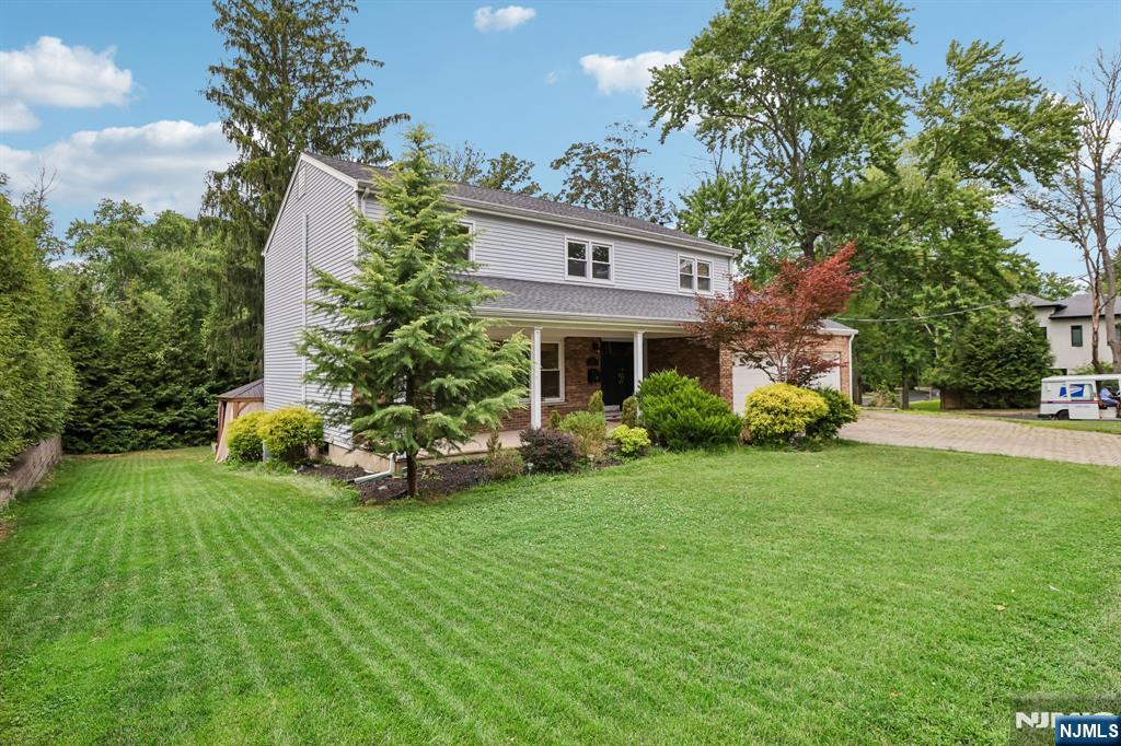 39 Maple Avenue