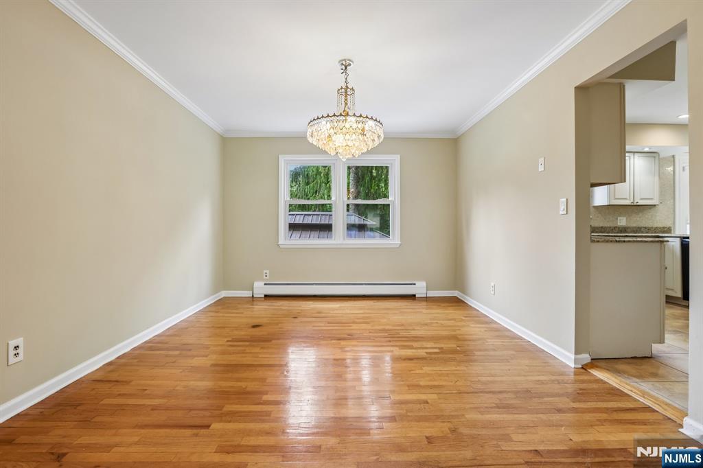 39 Maple Avenue