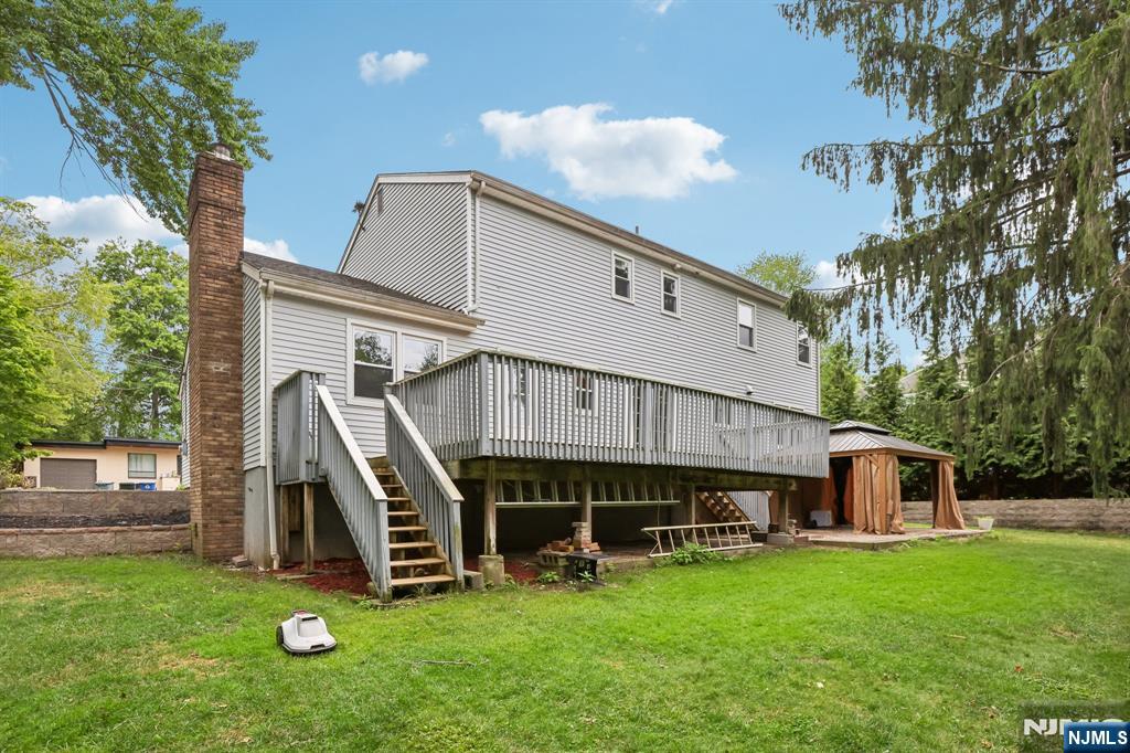 39 Maple Avenue