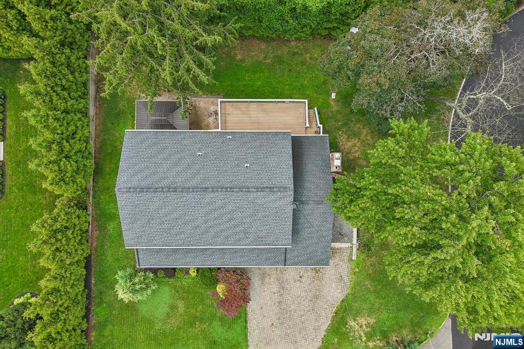 39 Maple Avenue