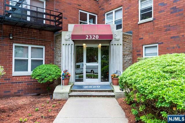 2320 Linwood Avenue 3F