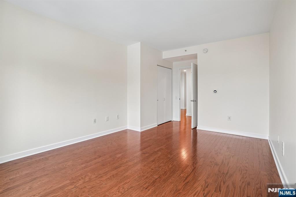 1215 Hudson Park