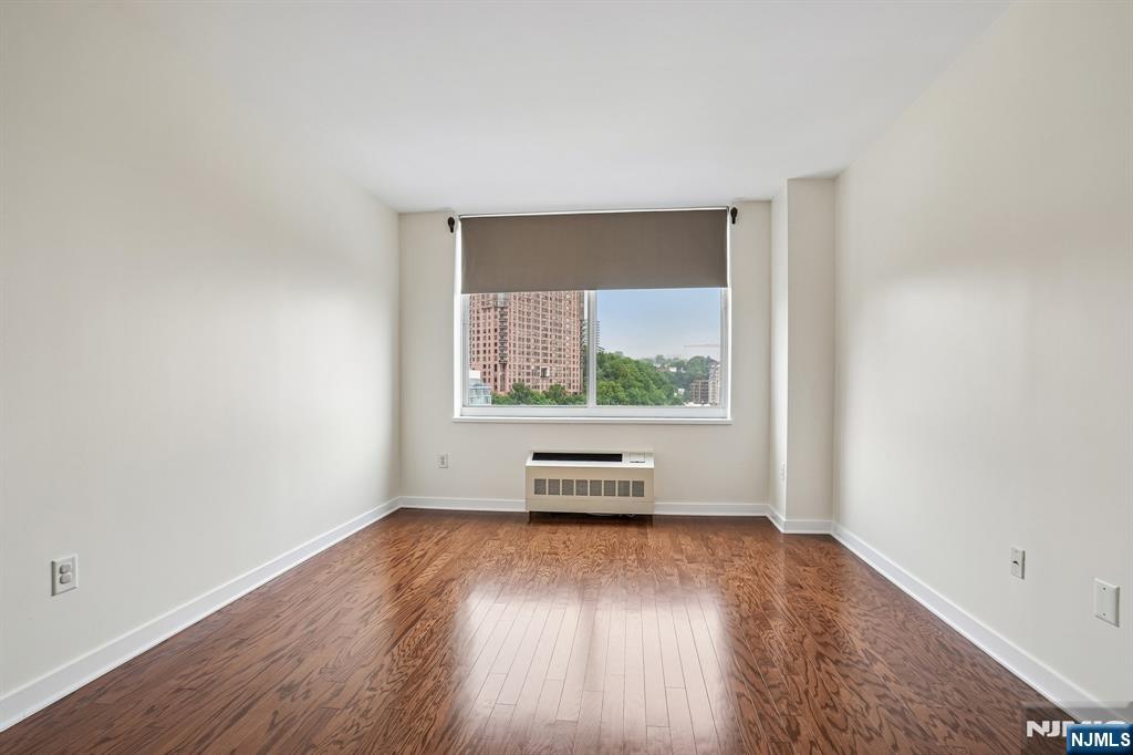 1215 Hudson Park