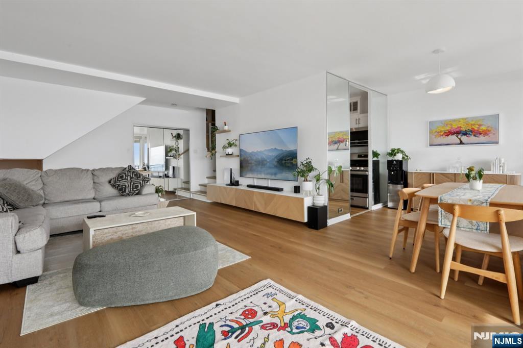 2 Horizon Road 1428