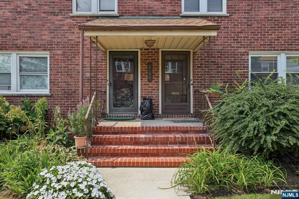 2199 Center Avenue 199B