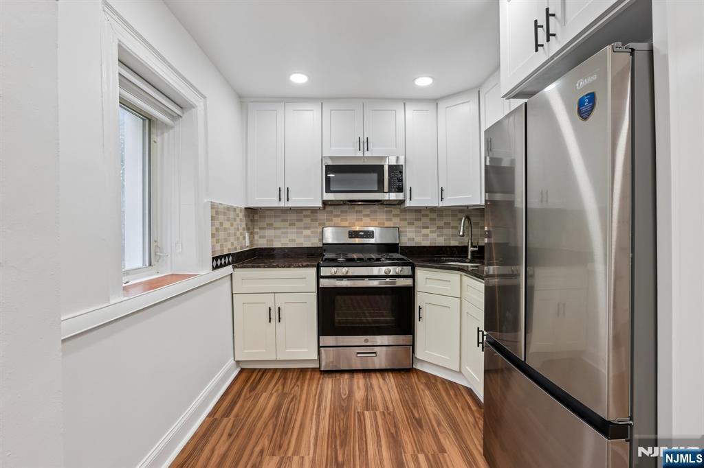 1611 Ann Street 2