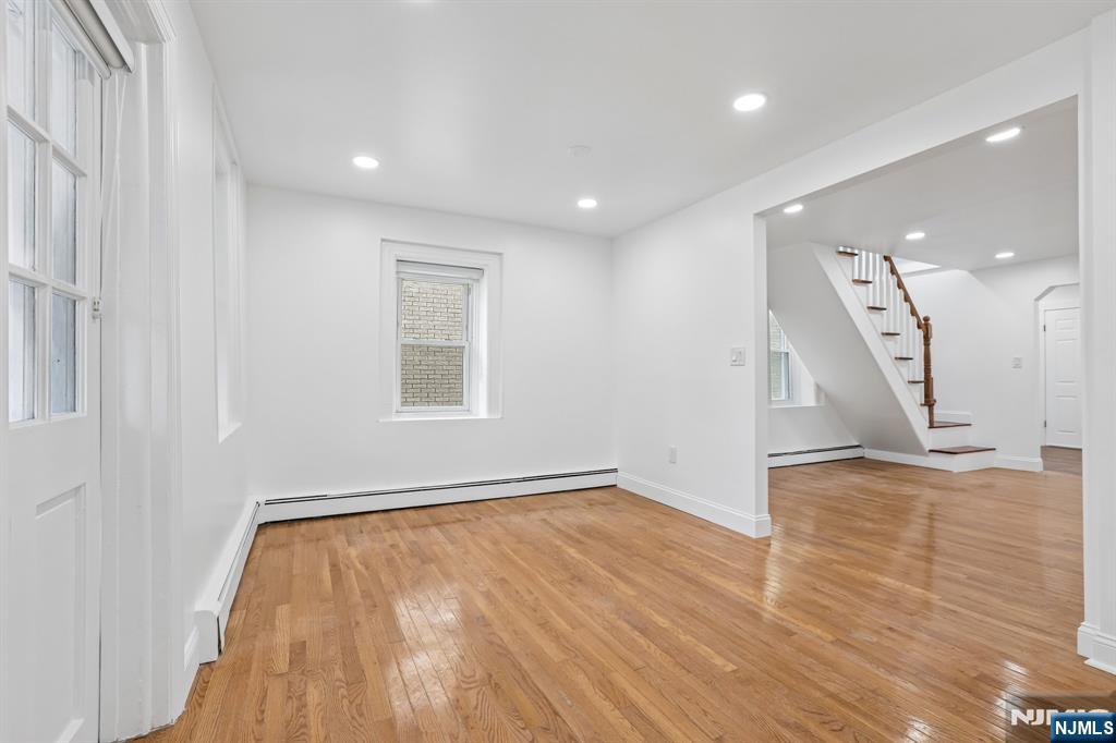 1611 Ann Street 2