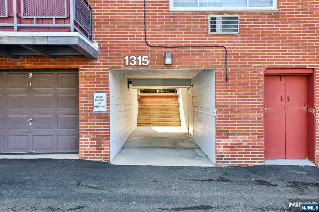 1315 Anderson Avenue 26