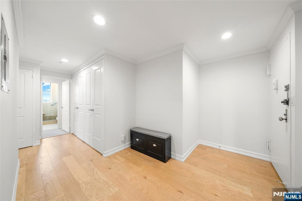 2200 N Central Road 11E