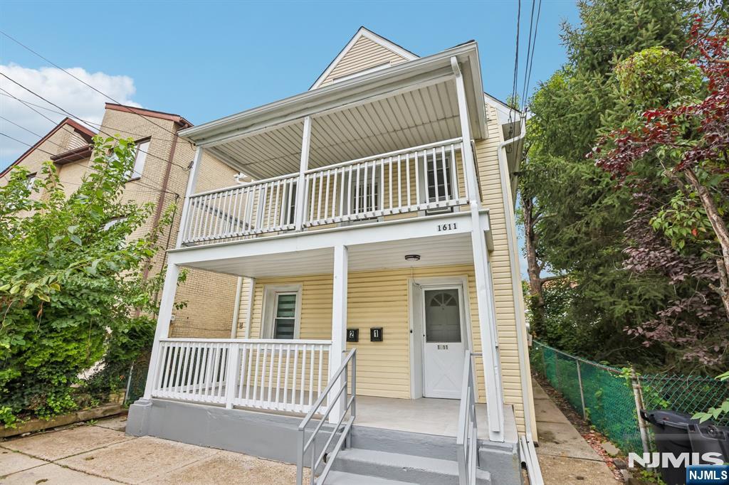1611 Ann Street 2