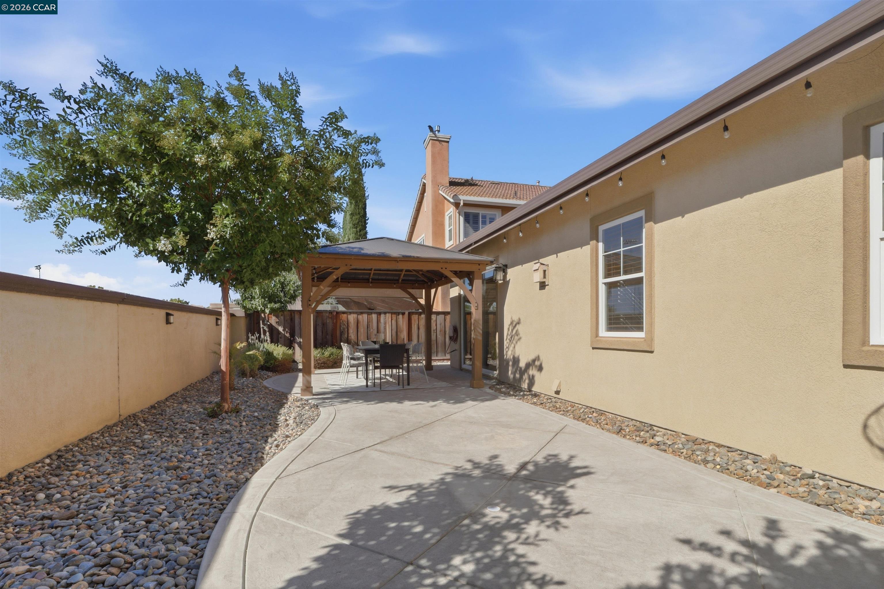 206 Chaparral Dr