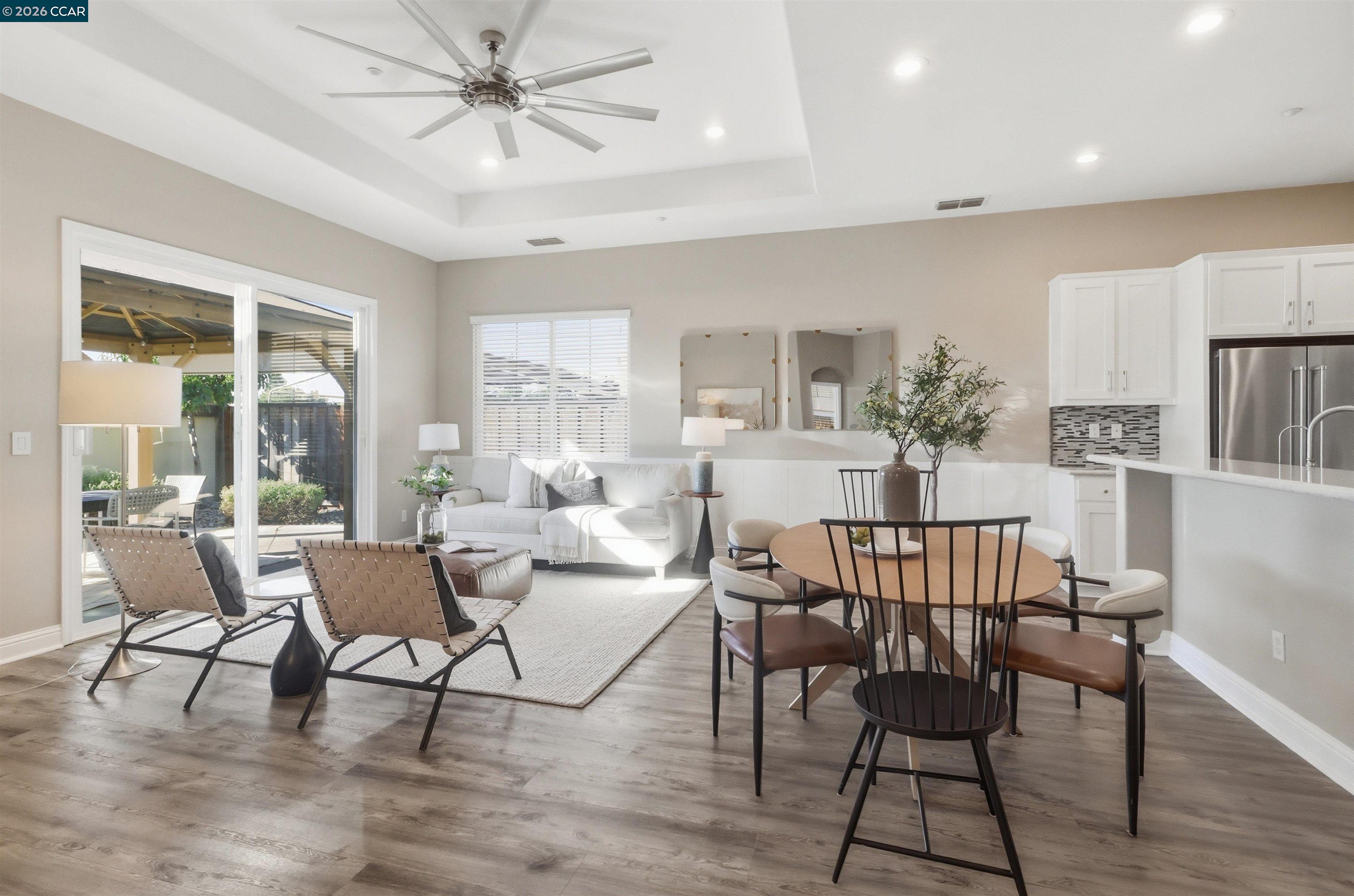 206 Chaparral Dr