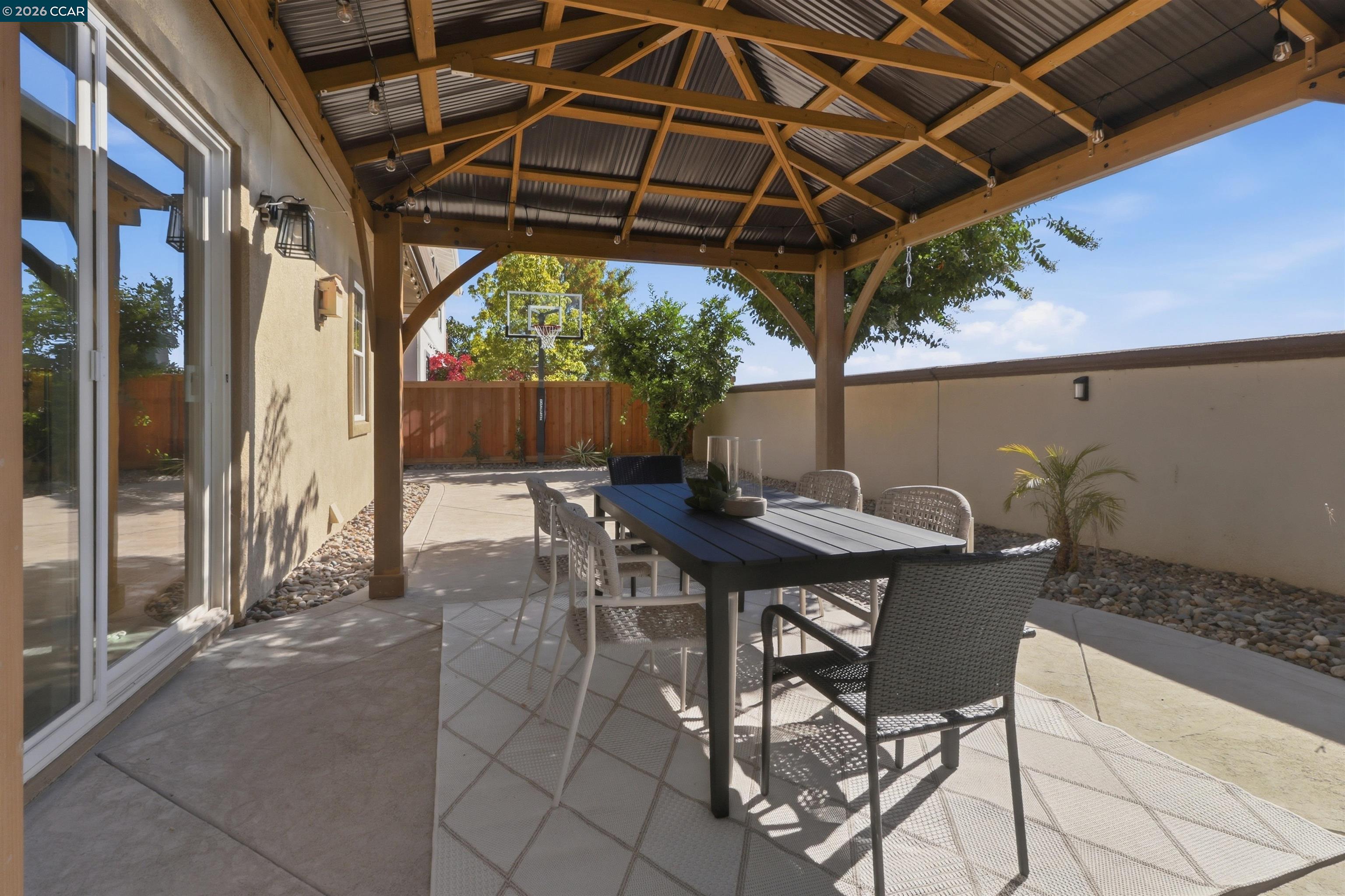 206 Chaparral Dr