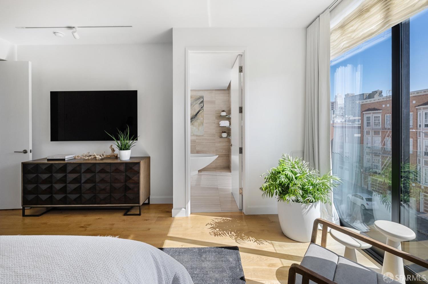 1456 Chestnut Street # 3