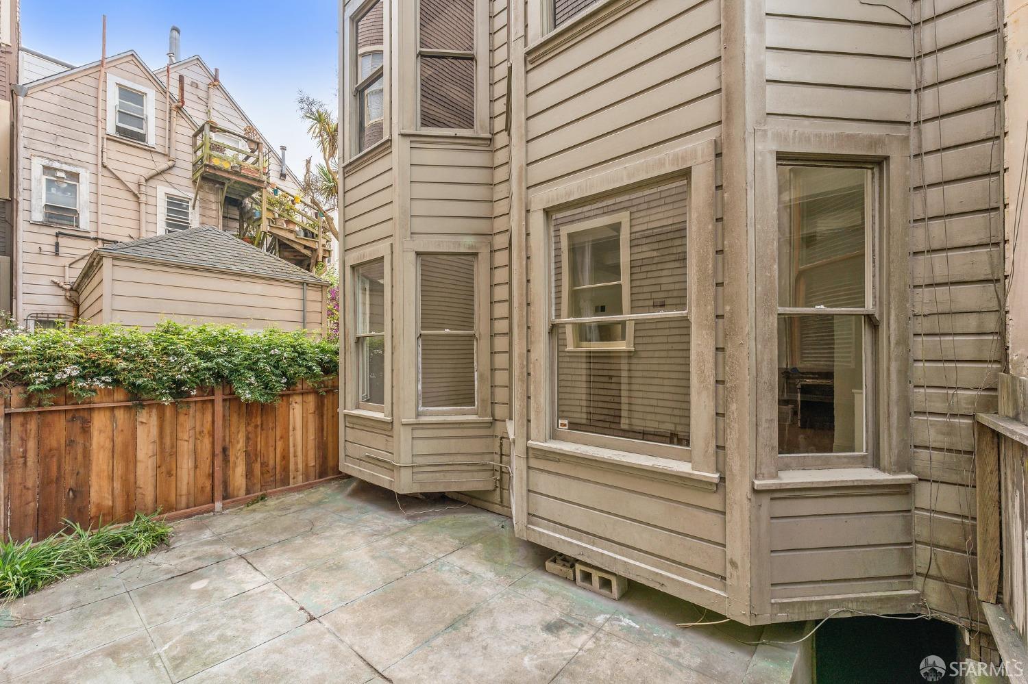 814 Divisadero Street
