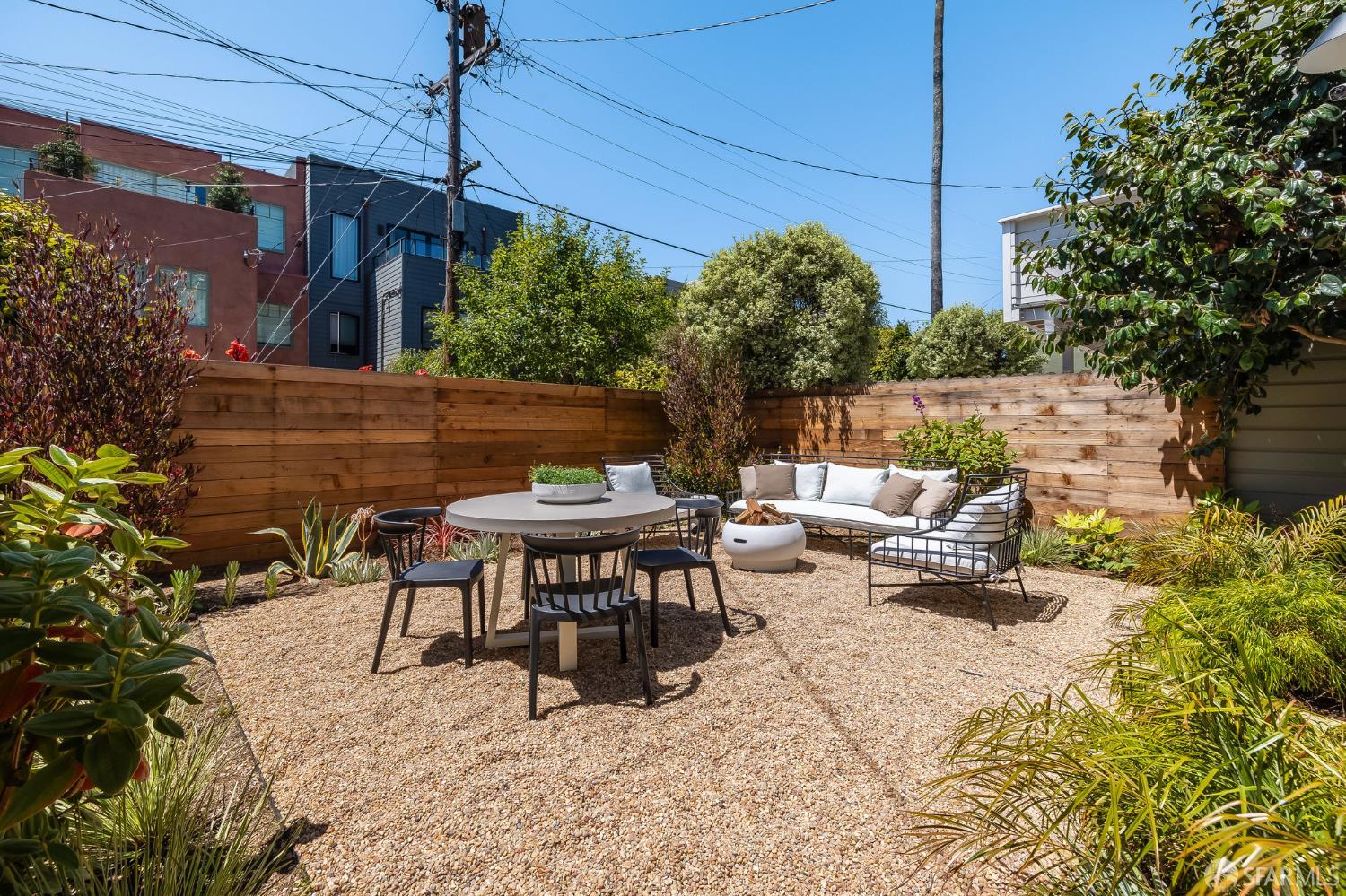 3325 Pierce Street