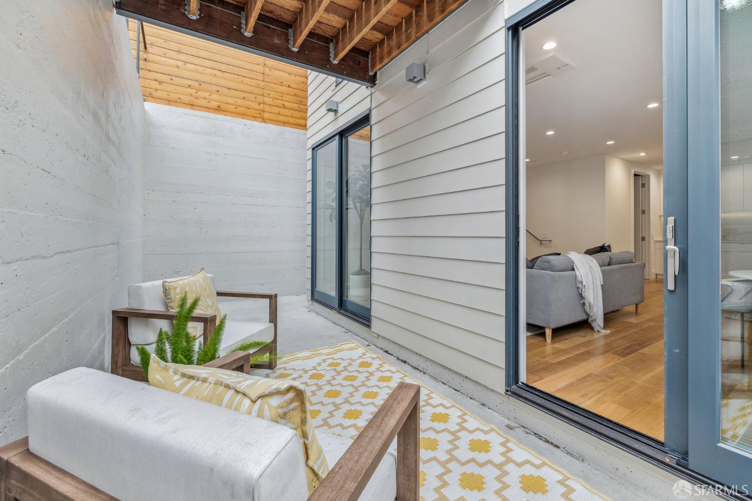 228 Vicksburg Street # 1