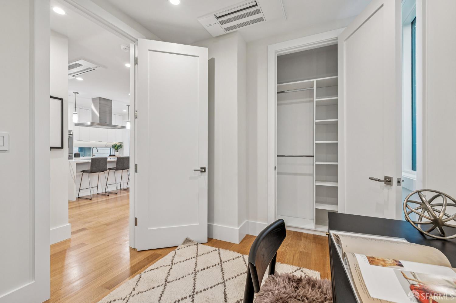 228 Vicksburg Street # 3