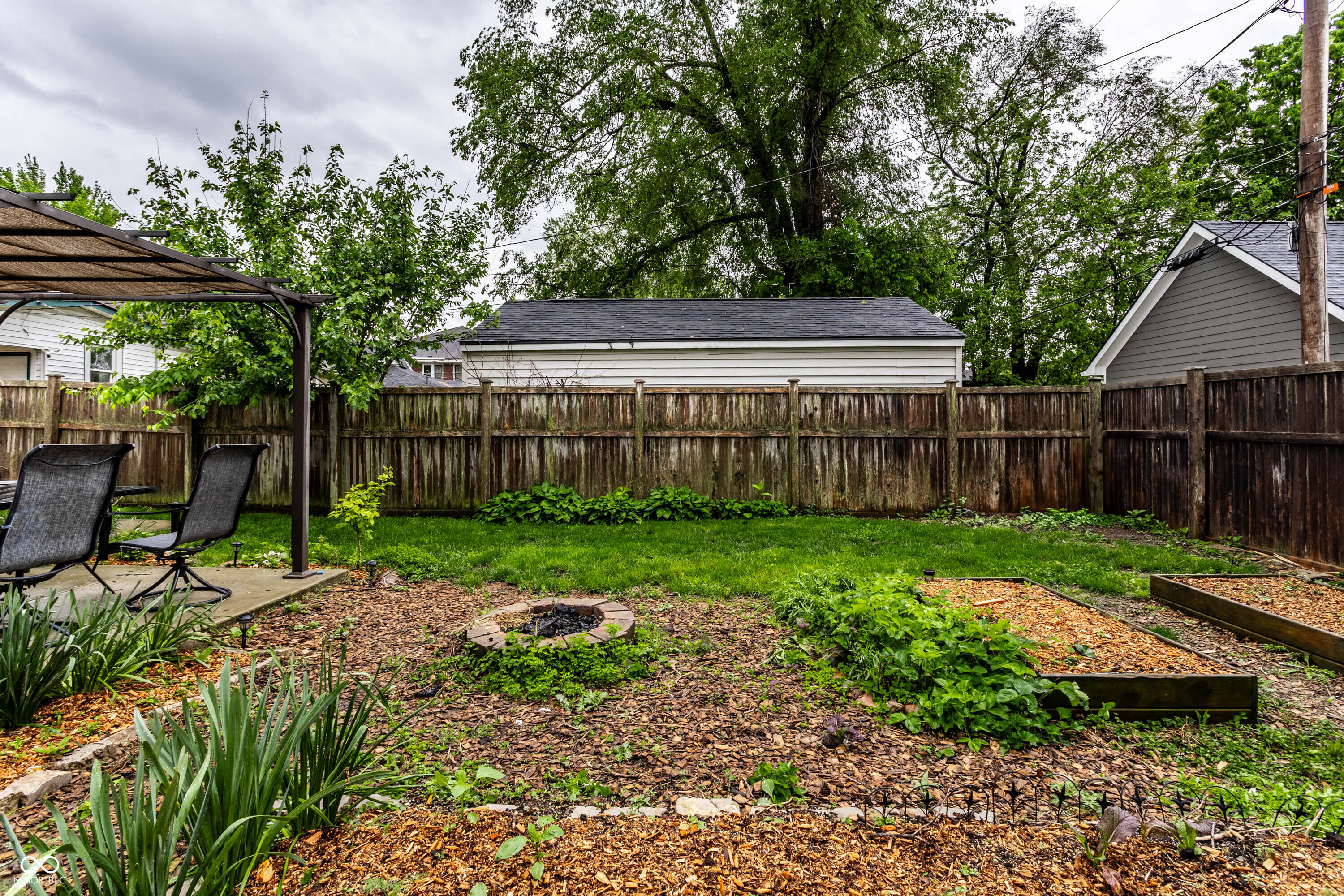902 Villa Avenue