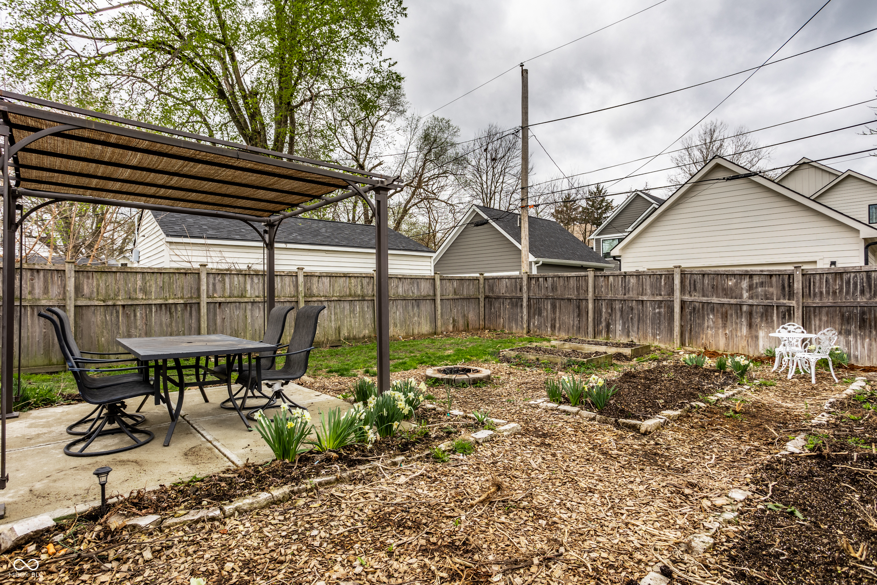 902 Villa Avenue